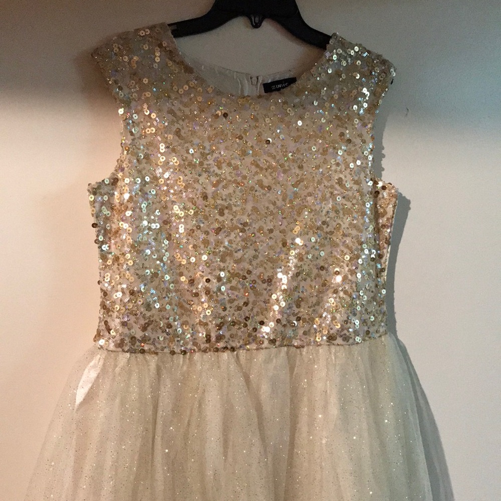 Zunie Semi Formal/Formal Size 16 Girl Sequin Dress
